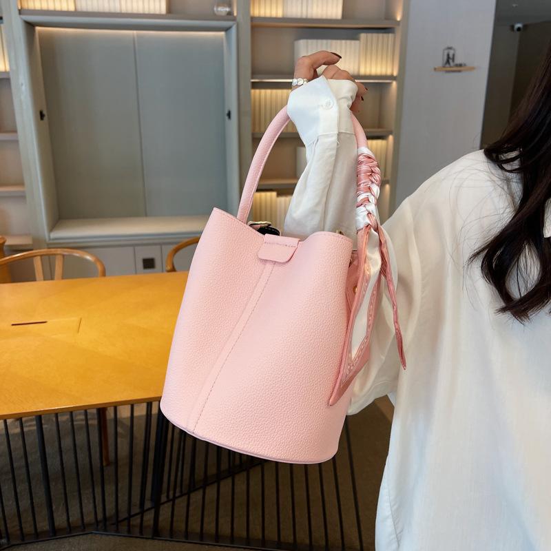 New Fashionable Versatile Solid Color Bucket Bag Portable Shoulder Oblique Span Women's Bag