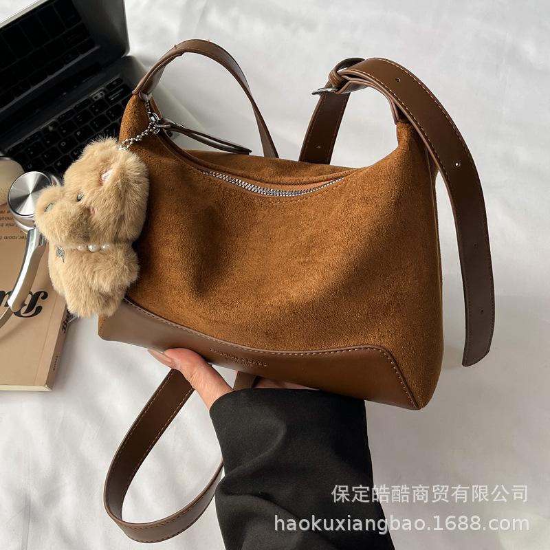 Underarm bag women's 2025 new trendy autumn and winter niche leopard print shoulder bag suede commuter messenger dumpling bag