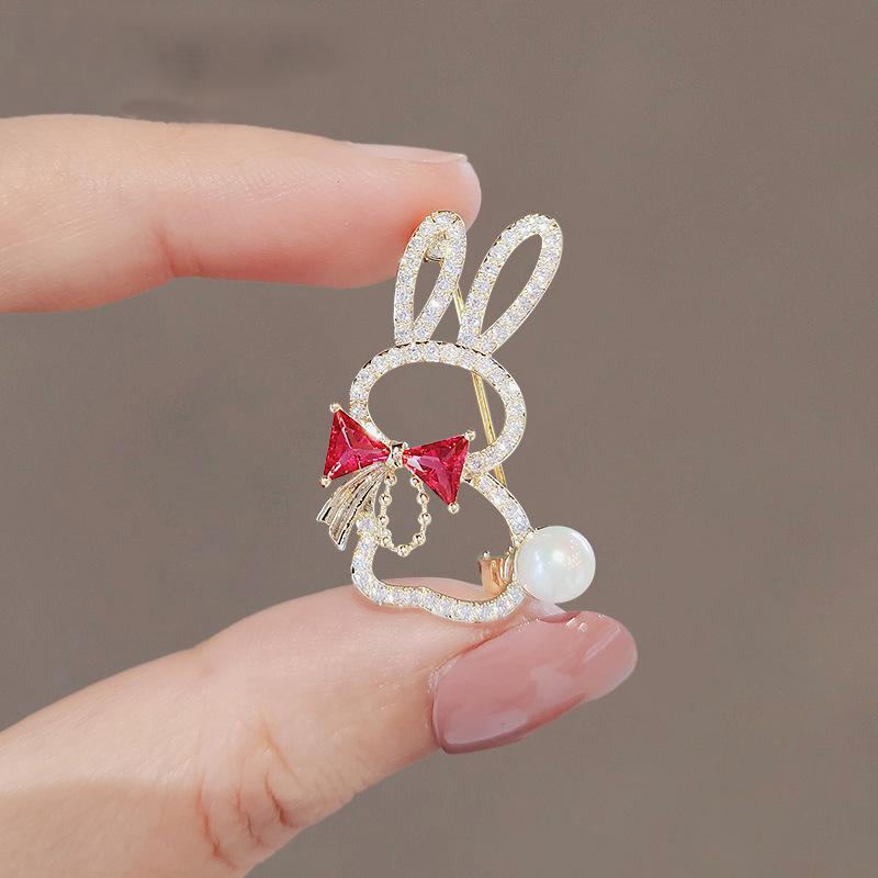 Cute Rabbit Bow Tie High-end Anti-glare Brooch Women's Rhinestone Brooch Pin Collar Pin