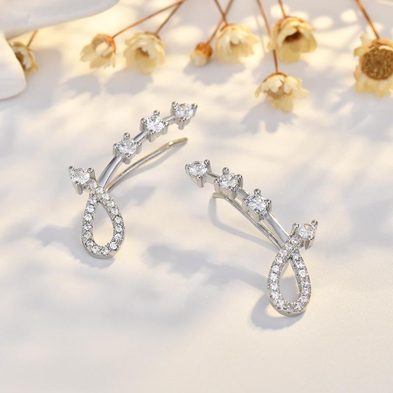 BELLA BOX High-end French Vintage Zirconia Ear Bar Clasp For Women With No Ear Holes, Featuring A Unique And Exclusive Style.