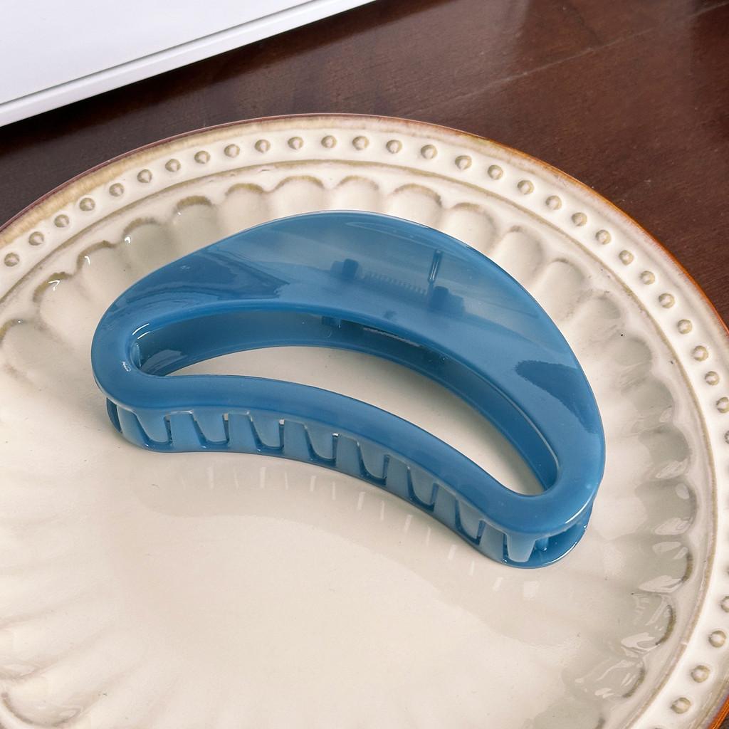 12cm Stylish Retro Hollow Moon Hair Clip For Sophisticated Everyday Looks