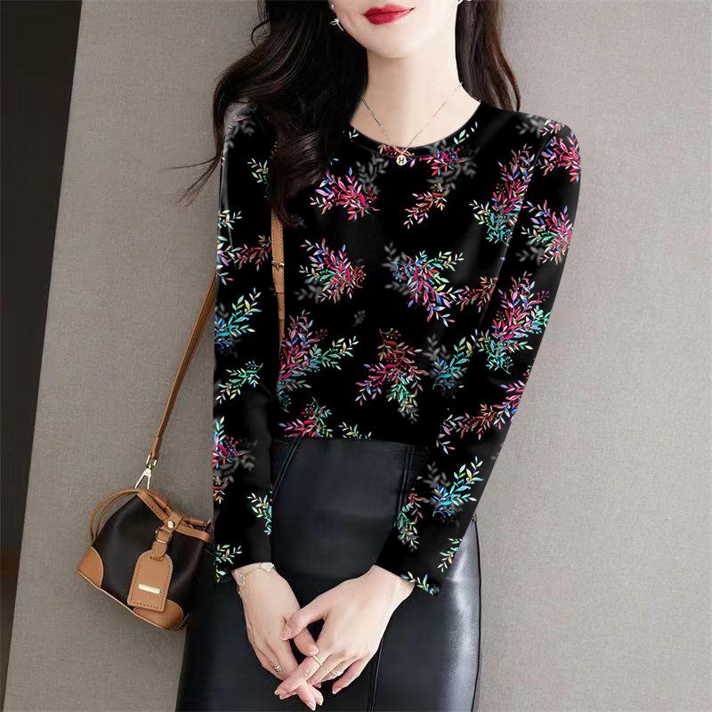 

Autumn/Winter Women s Long-Sleeve Milk Silk Slimming T-Shirt, Round Neck Base Layer, Stylish Printed Top for Middle-Aged and Elderly L