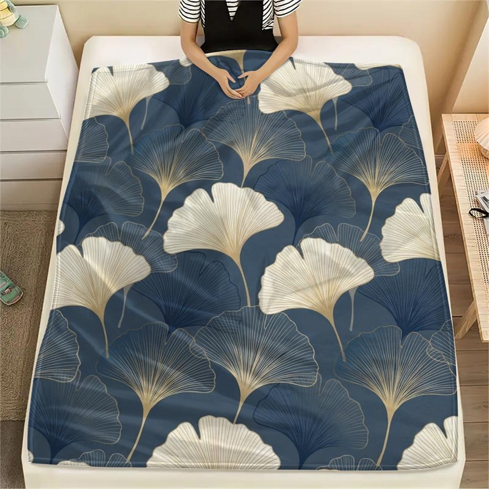 1Pc Ginkgo Leaves Print Flannel Blanket, High quality Comfortable for All Seasons, Home Decor, Warmth and Comfort, Perfect for Christmas Gifts W63