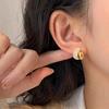 Elegante Ohrclips mit Perlen-Metallbogen – Herbstkollektion 2024, kein Piercing erforderlich.
