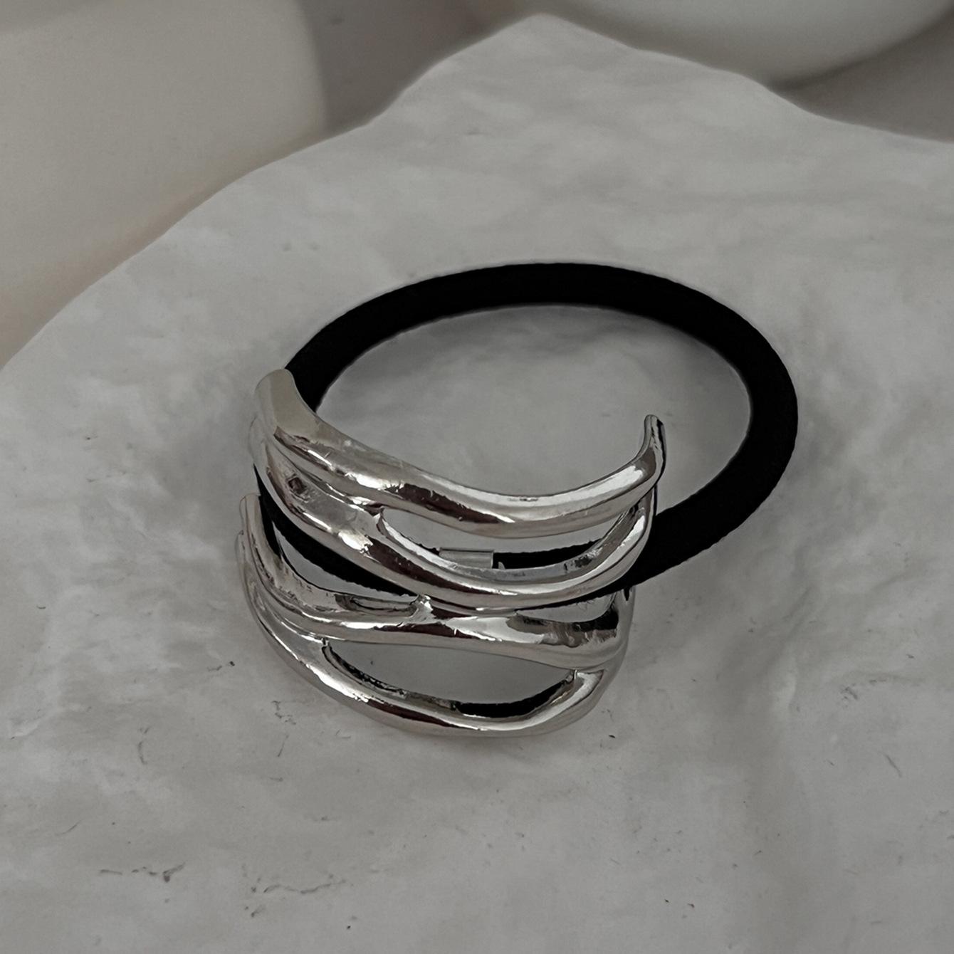 

2025 новый полый изогнутый ободок для волос летний универсальный высококачественный аксессуар для волос в виде хвостика