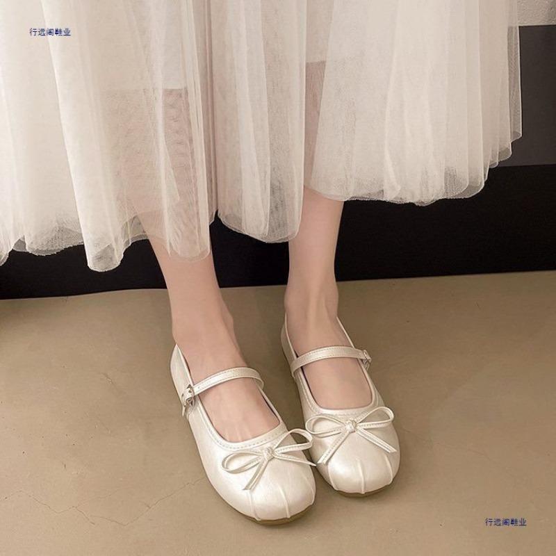 Beautiful silver flat single shoes women's new summer skirt Mary Jane shoes ballet beanie shoes