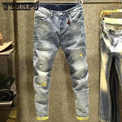Helle, zerrissene Nine-Point-Jeans für Herren mit schmalen Beinen und Stretch