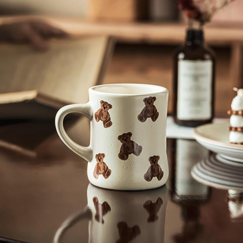 1PC Cartoon Cute Bear Cup Creative Ceramic Mug Household Tea Cup Coffee Breakfast Cup Household Goods
