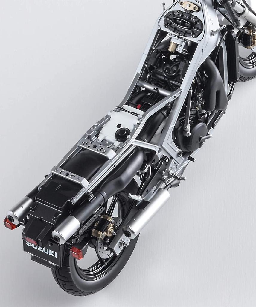 Hasegawa Bike Series Suzuki RG400 Gamma Early Type Plastikmodell BK9 1/12