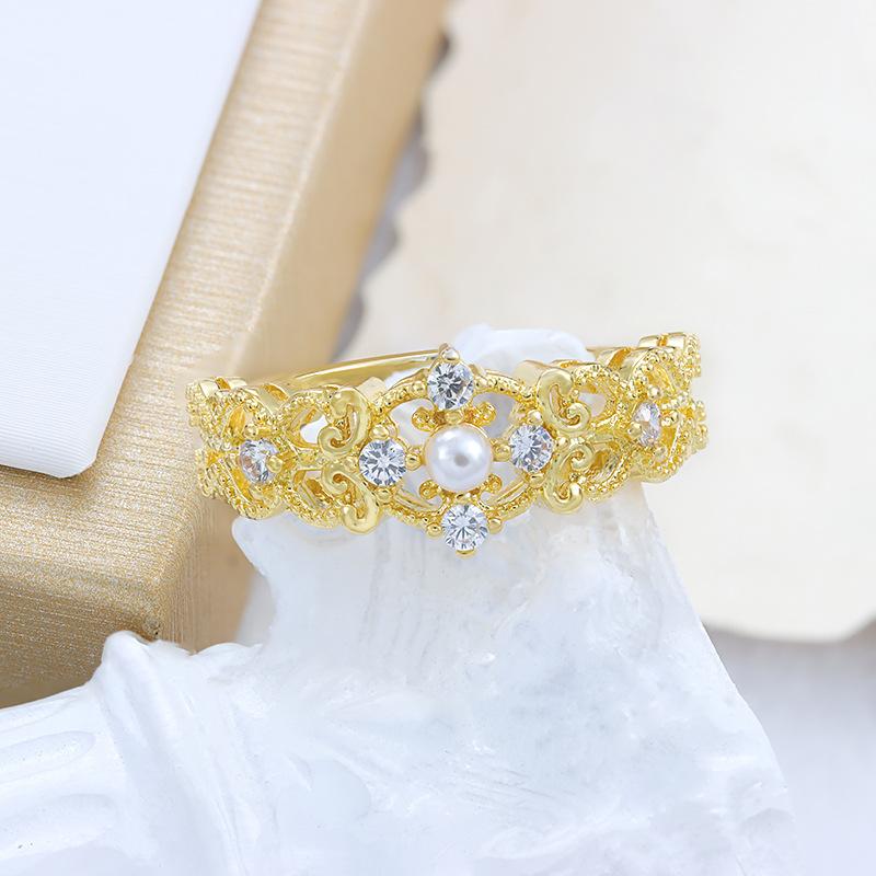 Light Luxury Jewelry Ring Vintage Hollow High Quality Boutique Jewelry for Ladies Attending Event Party Wedding Rings for Women
