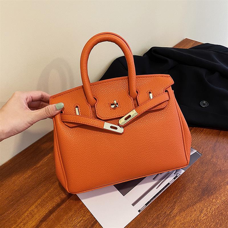 New Fashionable Lychee Pattern Lock Platinum Bag Portable Shoulder Oblique Span Women's Bag