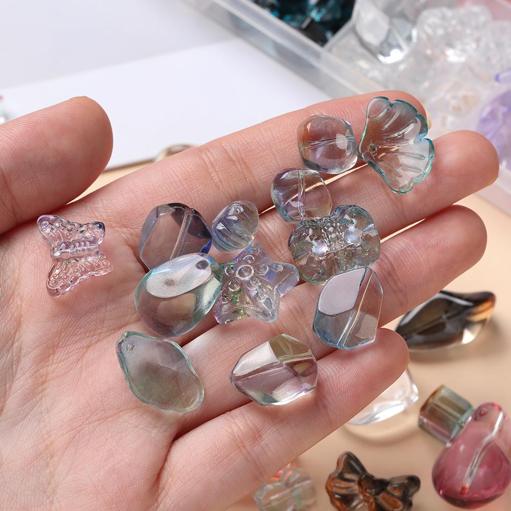 20g Zufällige Gemischte Glasblumen Schmetterlingsförmige Perlen Lose Abstandshalterperlen für DIY Halskette Armband Ohrring Schmuckherstellung Zubehör