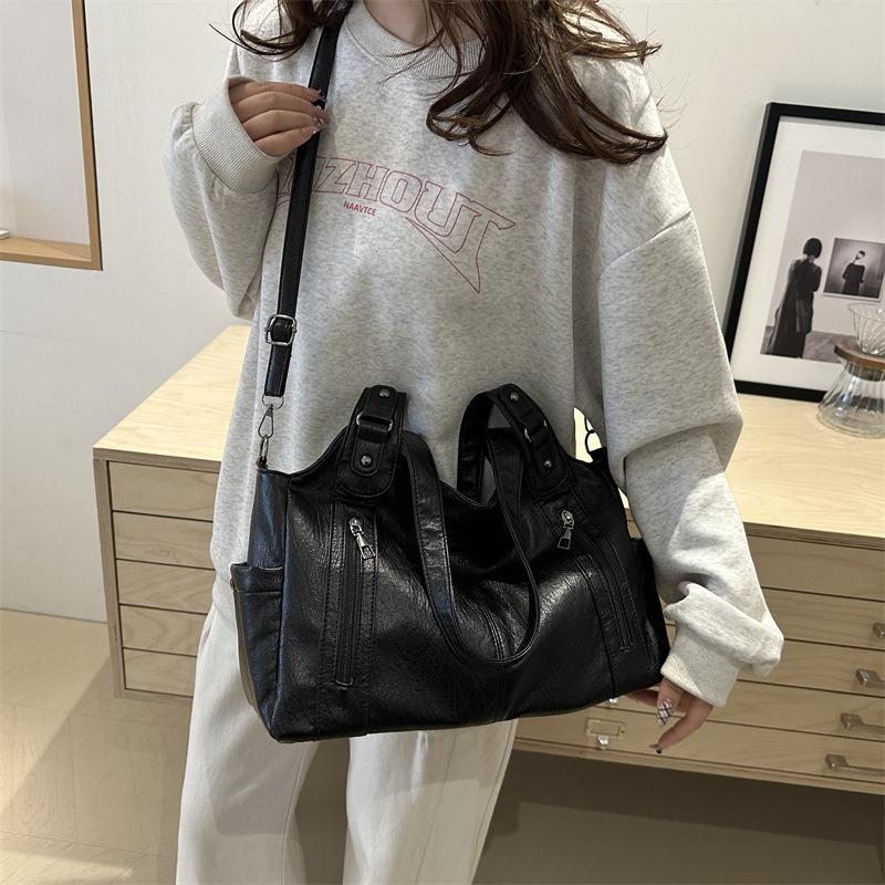 Solid Color Versatile Tote Bag Crossbody Bag Women's Premium Sense Large Capacity Autumn and Winter Commuter Shoulder Bag Portable Underarm Bag Women