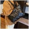 Simple and casual women's fall and winter new style bag. Simple crossbody bag. Fashiable and trendy handbag. Large capacity to