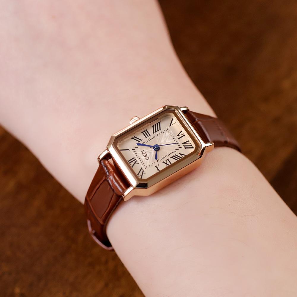 Women Watch Simple Retro Light Luxury SquareTemperament Student Watches Advanced Waterproof Ladies Fashion Quartz Wristwatches