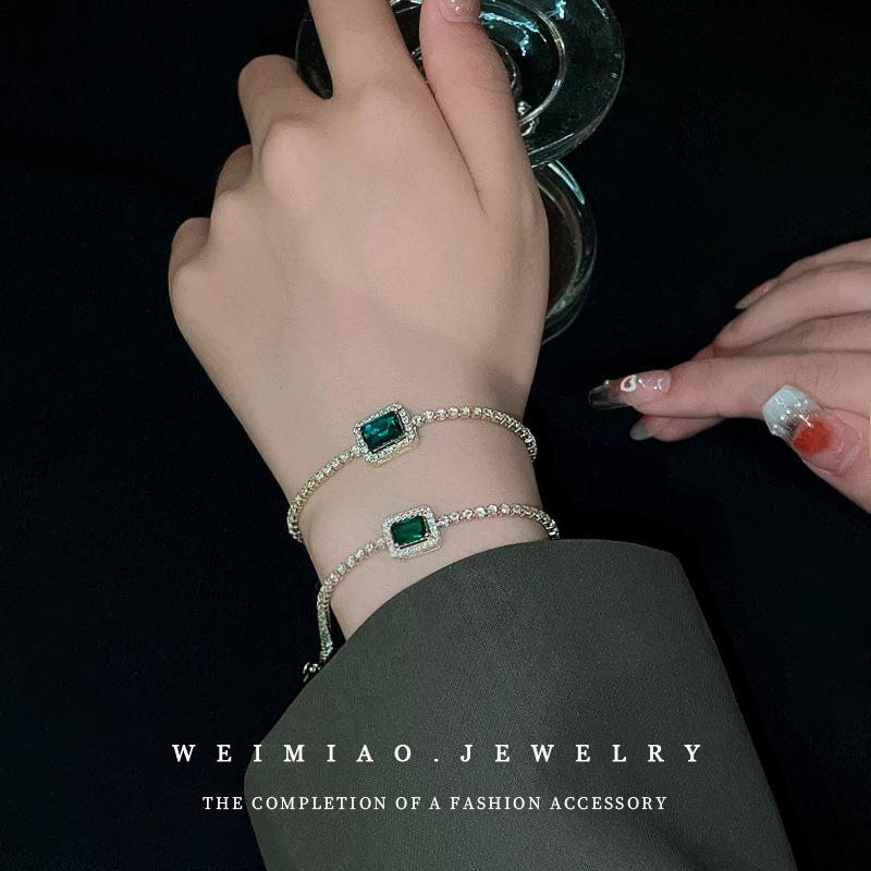 Emerald Square Geometric Zirconia Bracelet - Luxurious and Unique Handpiece with Fashionable Style for Women.