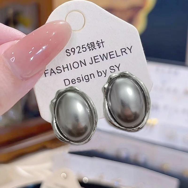 

2026 New Luxury Imitation Pearl Oval Geometric Stud Earrings for Women Elegant Large Pearl Charms Earrings Date Party Zircon медный
