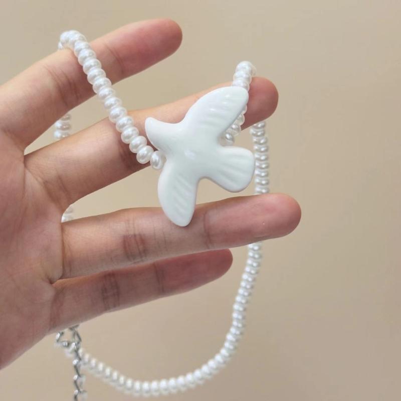 Unique White Doves And Branch Necklace For Daily Outfits Or Special Occasions Seeking A Touch Of Vintage Charm