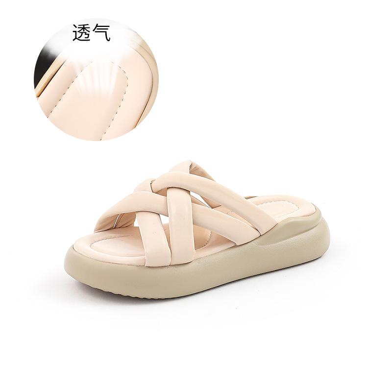 Flat-bottomed slippers women's 2025 summer new slippers women's outerwear women's versatile beach slippers casual fashion women's shoes