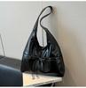 Retro Bag Women's Large-capacity New Autumn and Winter Leisure Niche Shoulder Underarm Bag Commuter Tote Bag