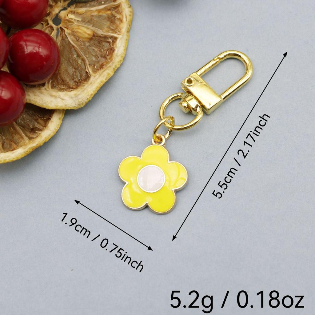 Charming Floral Keychain Pendant: Stylish, Cute, and Fresh for Girls & Couples