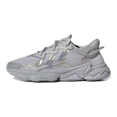 Ozweego Μεταλλικό Γκρι Unisex Αθλητικά Παπούτσια Γκρι-Δύο Υποδήματα-Λευκό FV9656