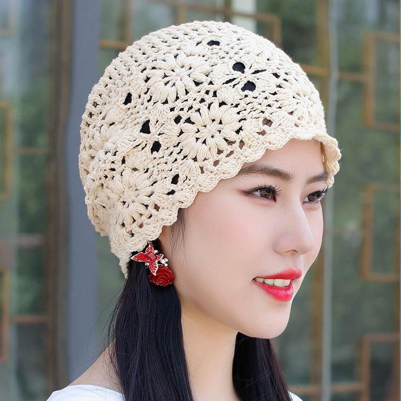 Women's Handmade Crochet Hat Spring Autumn Single Layer Woven Flower Slouchy Hat Classic Retro Wool Hat Hollow Knitted Hat
