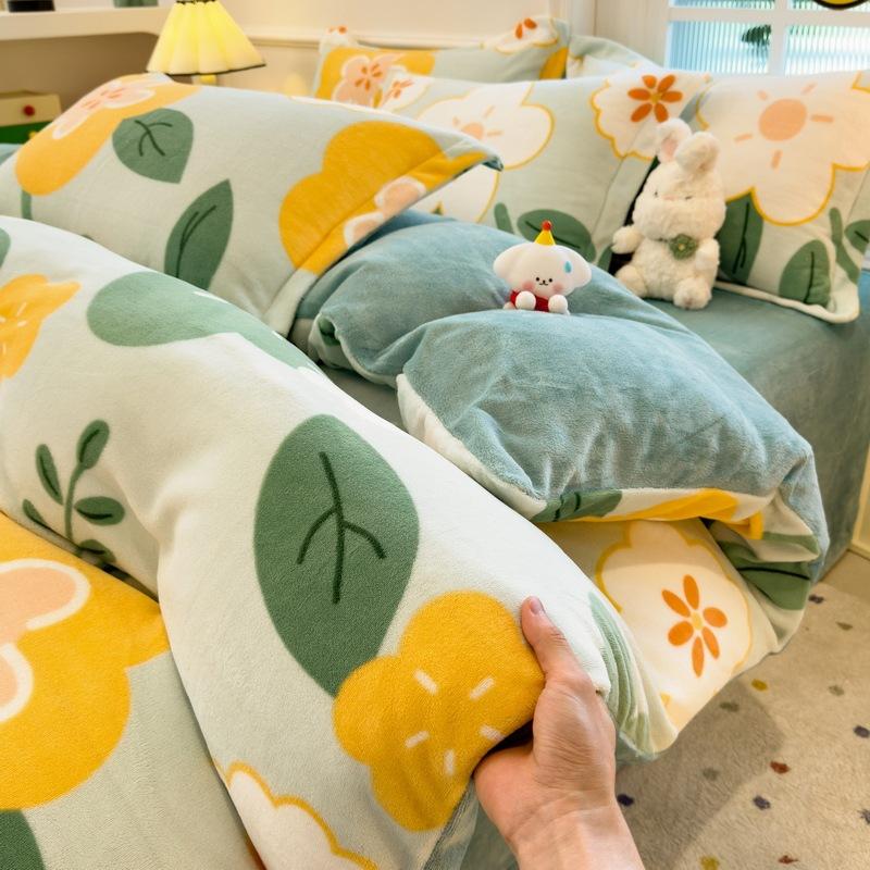 Thickened Milk Fleece Four-Piece Set Double-Sided Fleece Quilt Cover Coral Flannel Bed Sheet Quilt Cover Three-Piece Set Of Bed Hat