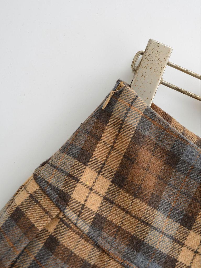 Women's Two-Color Plaid Pleated Skirt, College Style, Non-Revealing, High-Waisted, 2025 Autumn/Winter Collection