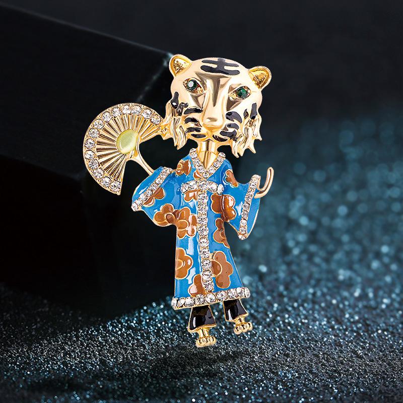 

Retro Tiger Inlaid Luxury Fashion Accessory Brooch 6.5*10CM