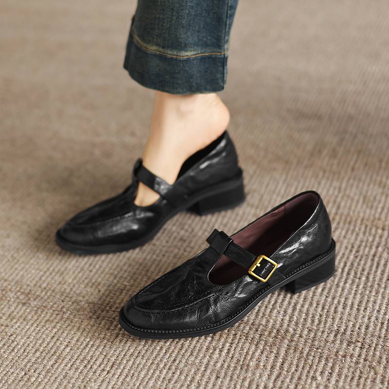 Krazing Pot Sheepskin Round Toe Thick Med Heels Spring Shoes Slip on Big Size 42 Loafers Women Metal Buckle Pleated Pumps