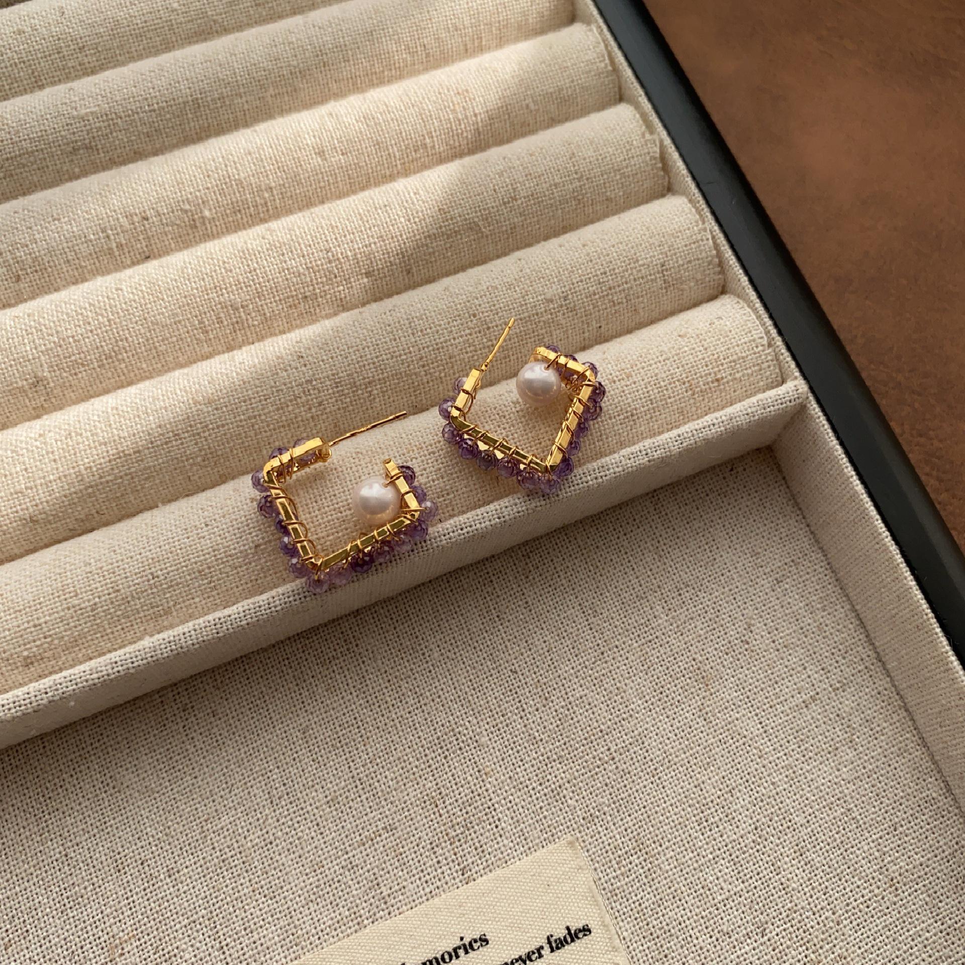 

Blogger Endorsed Handmade Beaded Pearl Square Stud Earrings: Elegant, Unique, Fashionable, Versatile, and Retro-Chic Design