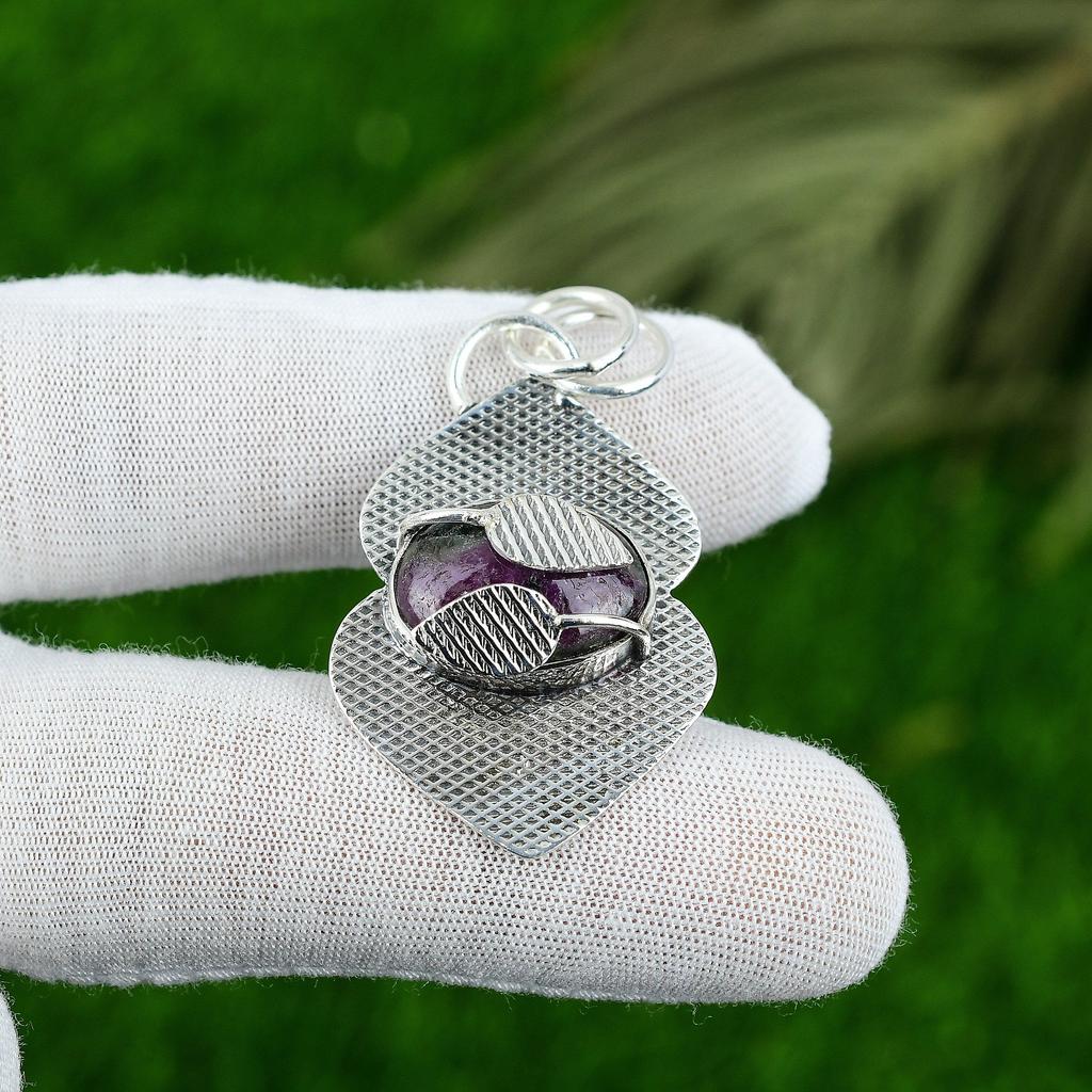 Naturlig Rubin Zoisit Ädelstenshänge Grön 925 Sterlingsilver Indiska Smycken
