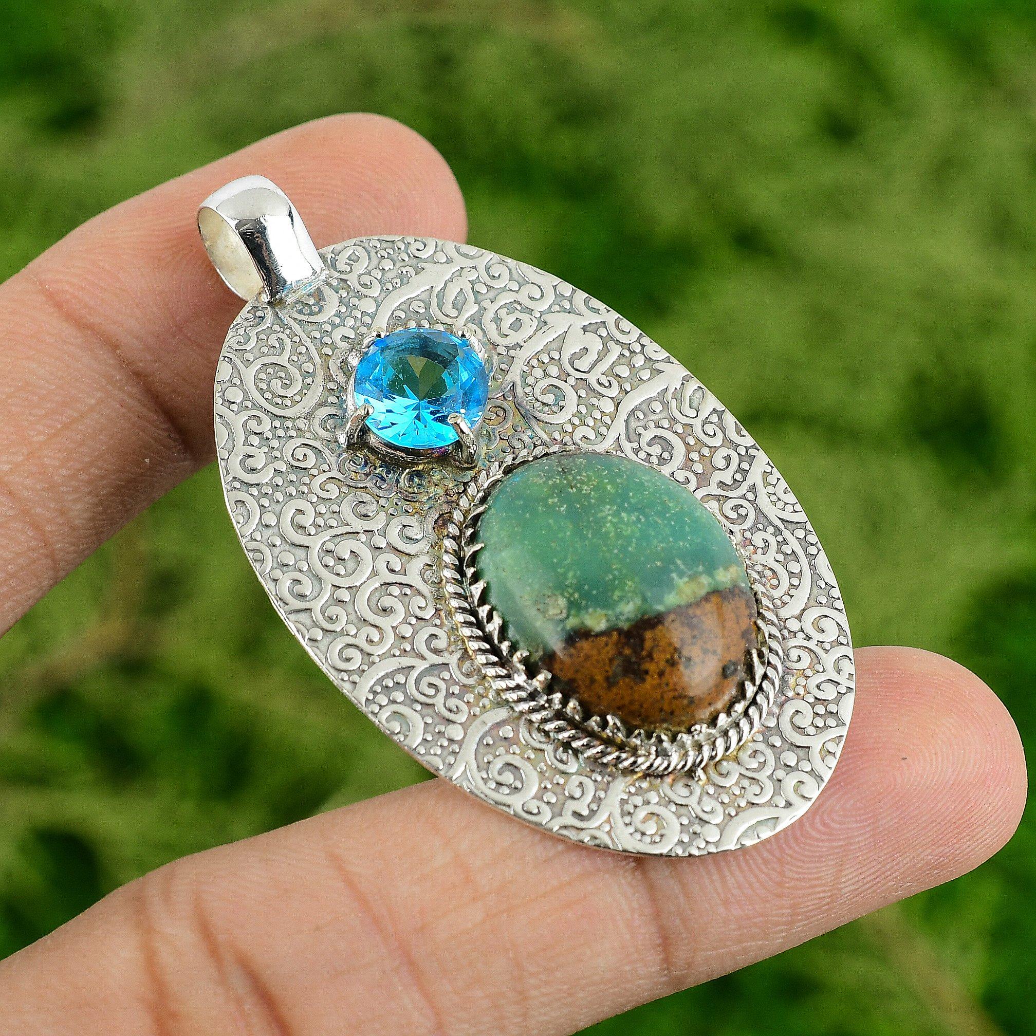 

Oval Chrysoprase Gemstone Swiss Blue Topaz Bezel Pendant Jewelry Sterling Silver