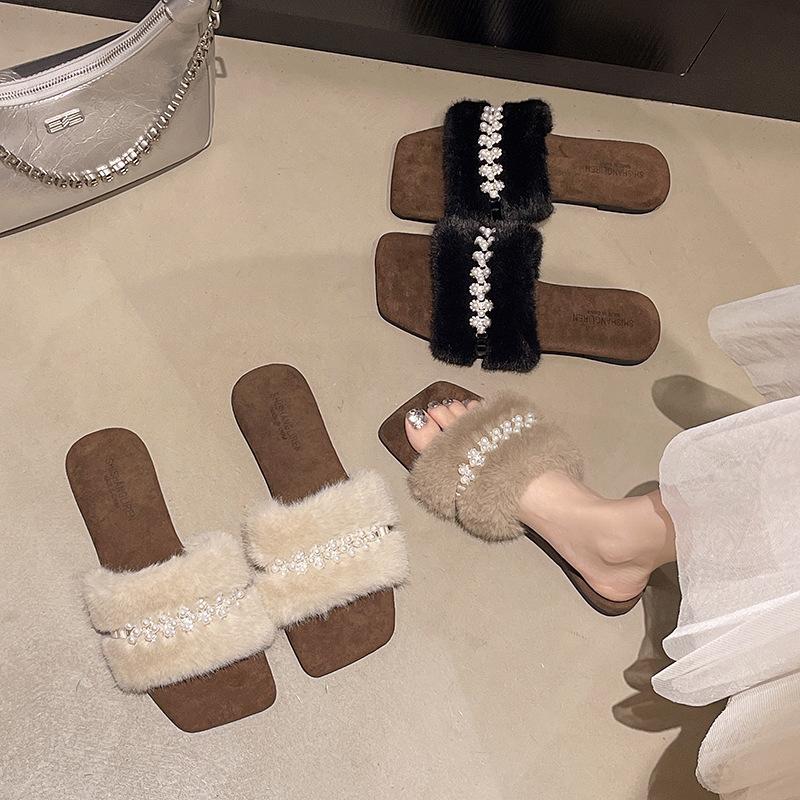 Flat-bottomed French versatile fluffy shoes women's shoes wear 2025 new autumn and winter soft-soled plush cotton slippers