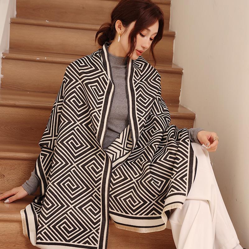 Warmer Deckenschal für Damen, quadratischer Winterschal, großer Infinity-Schal, gestreift, karierter Schal