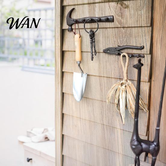 Durable Garden Hook Wrench Hammer Cast Iron Metal Wall Hook, Rustic Vintage Mounted Patio Coat Rack, Multi-functional Garage Tools Key Holder