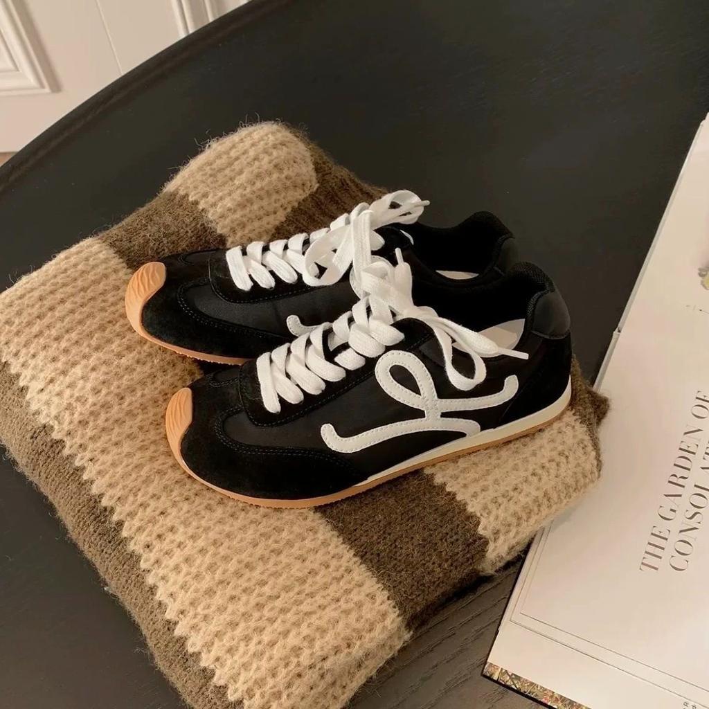 Korean Version of Retro Platform Forrest Gump Training Shoes Women's 2025 New Internet Celebrity Fashion Leisure Sports Versatile White Shoes