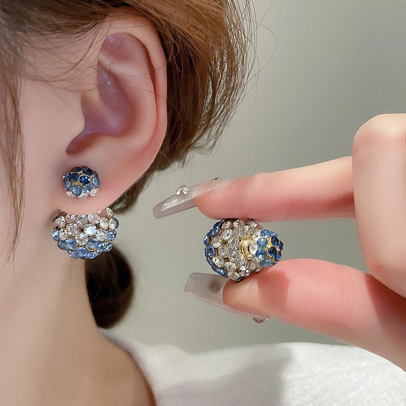 Light luxury diamond-encrusted front and rear two large and small silver needle stud earrings French geometric temperament earrings