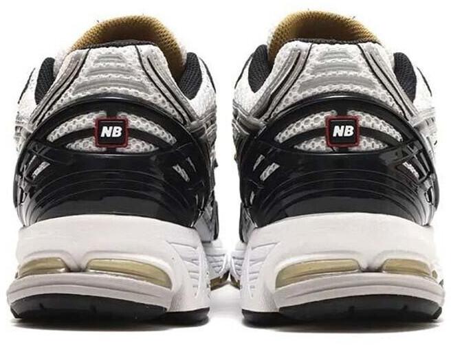 Кроссовки New Balance 1906R серебристый металлик/металлическое золото (M1906RA)