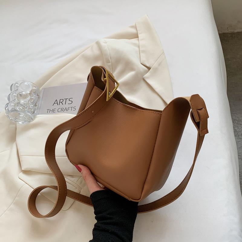 Nowoczesna, uniwersalna torba typu crossbody w stylu retro na jesień i zimę dla kobiet, nowa, modna, niszowa torba na jedno ramię pod pachami