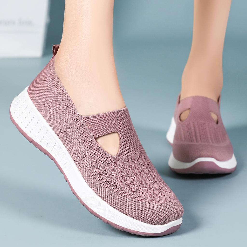 Women's Slip On Sneakers Lightweight Breathable Knit Casual Shoes Spring Walking Shoes Comfortable Lazy Shoes Easy Wear Fashion Footwear
