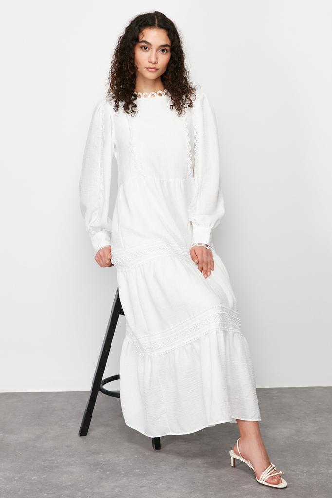 Women's Hijab Dress New Season Fashion White Lined Woven Dress with Embroidery Detail