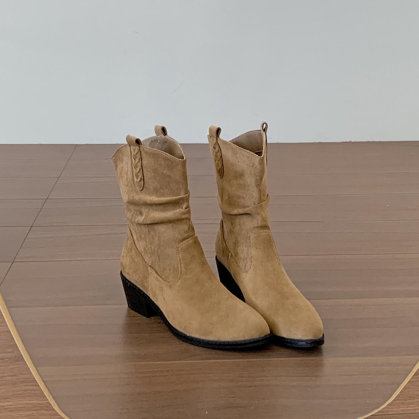 

Queen Fan Khaki retro pointed thick heel boots women s 2025 new autumn versatile height-increasing and thin short boots 40 хаки