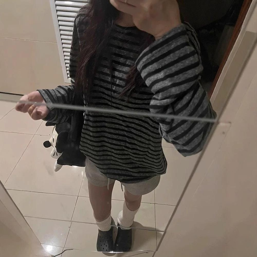 Women's Color Block Striped Long Sleeve T-Shirt - Korean Relaxed Fit, Chic Hong Kong Style