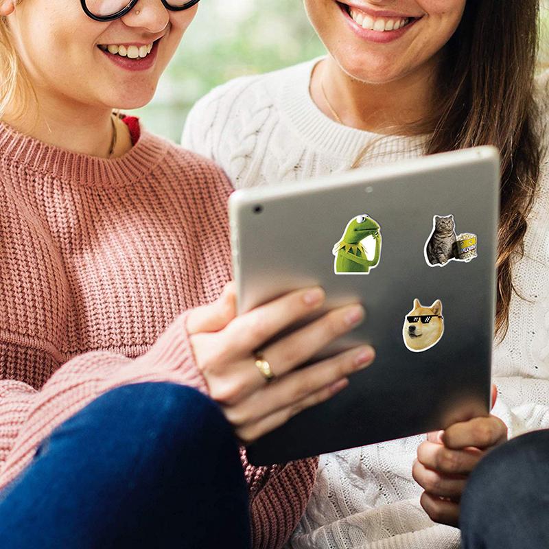 50ks samolepek Funny Expression Vodotěsné nálepky na zavazadla na skateboard na notebook