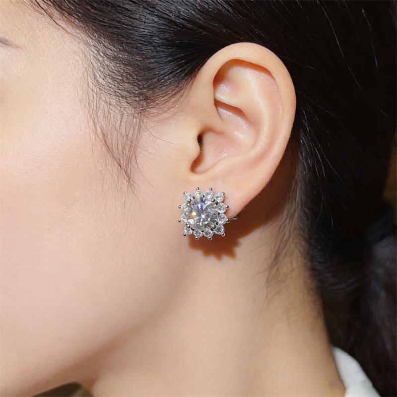 4 Carat Moissanite Snowflake Stud Earrings - Luxury Fashion Earrings for Women