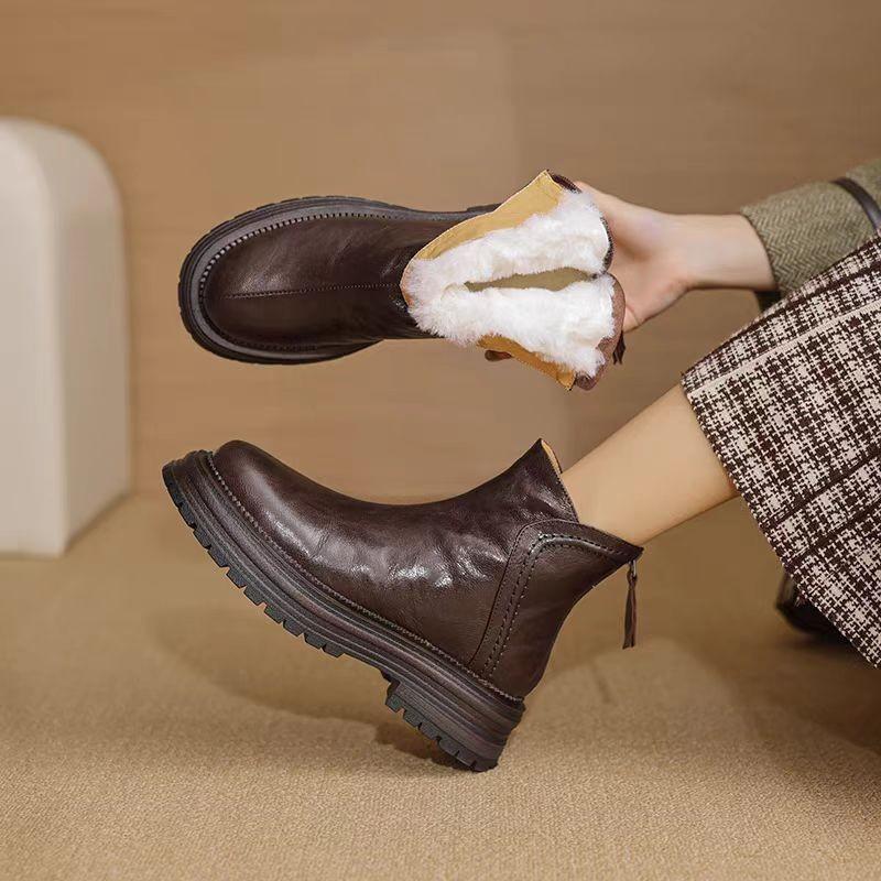 Maillard brown classic short boots women s winter new platform Martin boots piled and thickened thermal cotton shoes 40 коричневый 3880₽