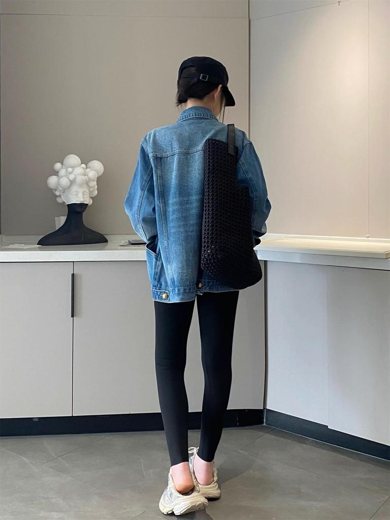 Hong Kong-Style Retro Heavy-Duty Washed Denim Jacket for Women - 2025 Spring/Autumn Collection, Loose Fit & Trendy