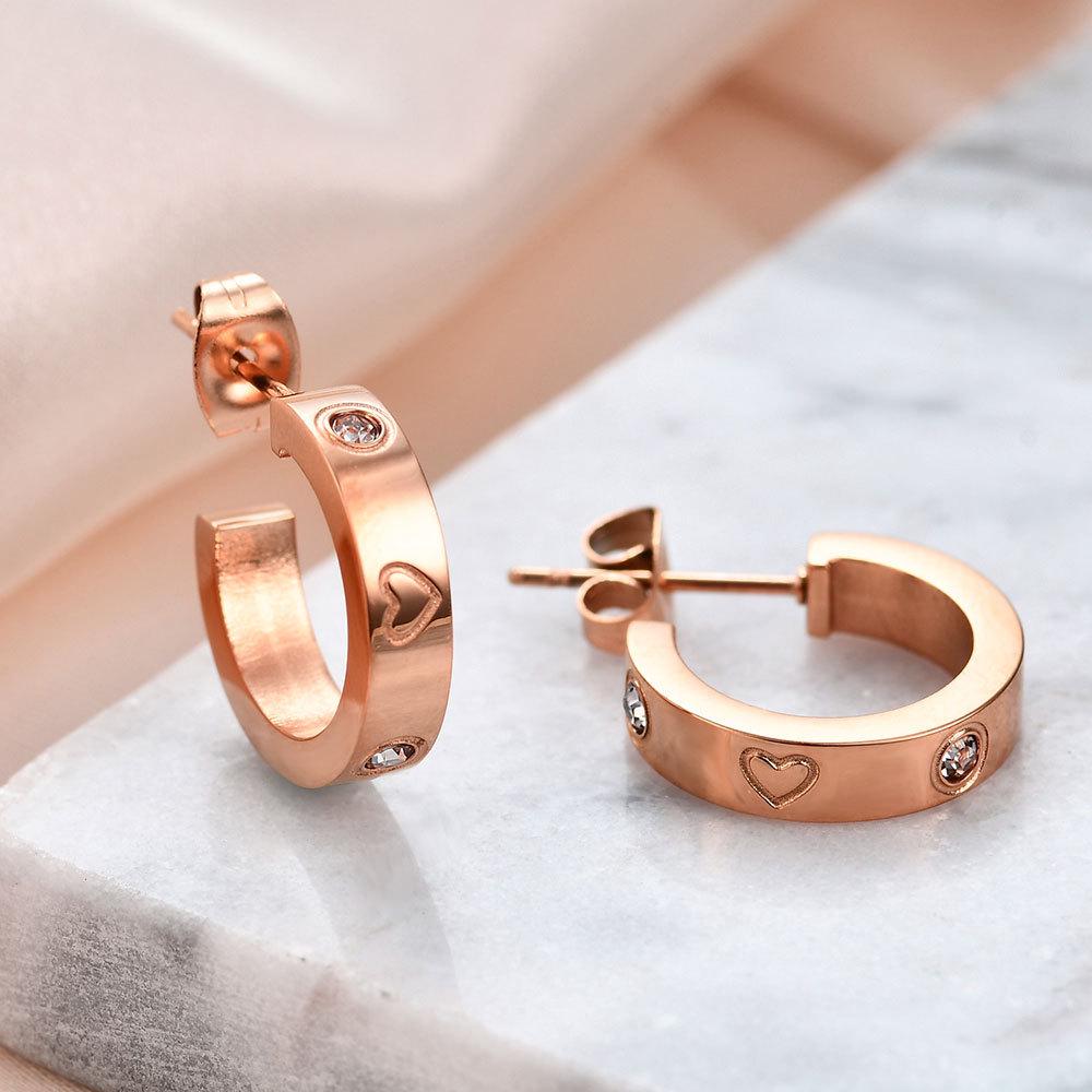 Orecchini Geometrici a U con Strass Moda Europea Americana, Orecchini a Bottone Cuore di Pesca in Acciaio di Titanio Acciaio Inossidabile 4MM